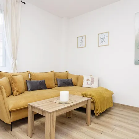 Stud Mb 公寓 俄斯特拉发